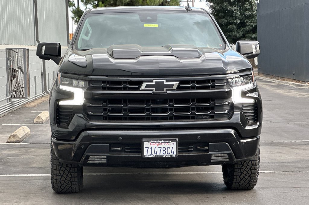 Used 2025 Chevrolet Silverado 1500 LT Trail Boss w/ LT Trail Boss Premium Package AWD/4WD image 9