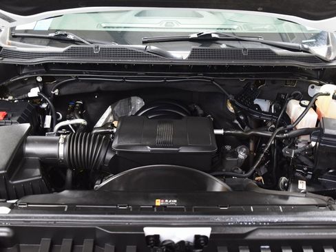 Used 2024 Chevrolet Silverado 2500 Custom w/ Custom Value Package image 32