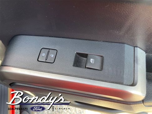 Used 2018 Toyota Tacoma SR5 image 23