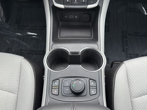 Certified 2024 GMC Terrain SLE w/ Driver Convenience Package AWD/4WD image 32