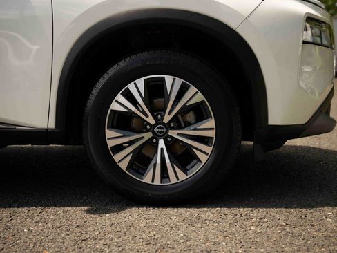 Used 2023 Nissan Rogue SV AWD/4WD image 27