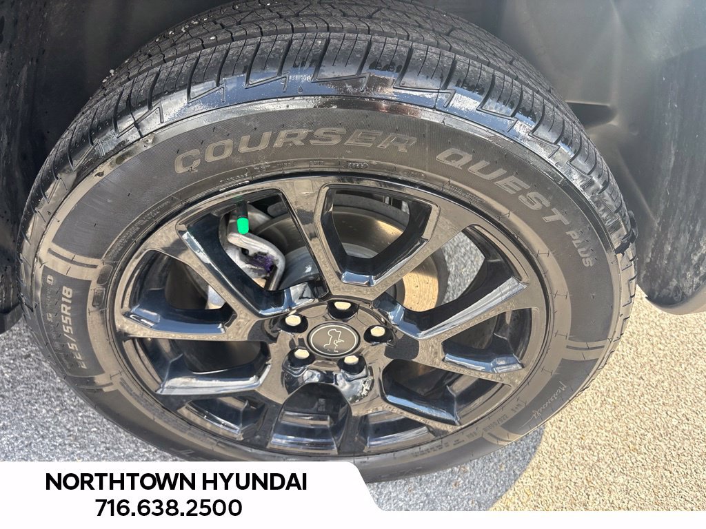 Used 2025 Jeep Compass Latitude w/ Convenience Group AWD/4WD image 26