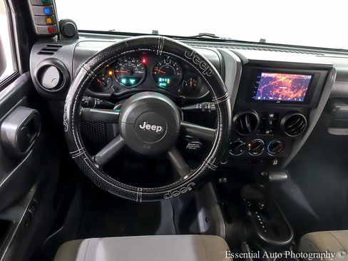 Used 2008 Jeep Wrangler Unlimited X AWD/4WD image 16