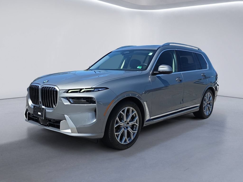 Used 2025 BMW X7 xDrive40i w/ Premium Package AWD/4WD image 7