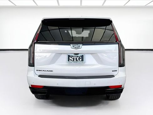 Used 2023 Cadillac Escalade Sport Platinum w/ LPO, ONYX Package AWD/4WD image 5