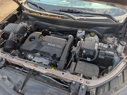 Used 2019 Chevrolet Equinox LT FWD image 35