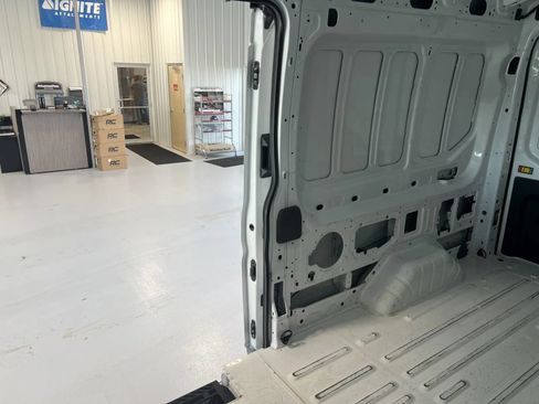 Used 2025 Ford Transit 250 148 Medium Roof RWD image 23