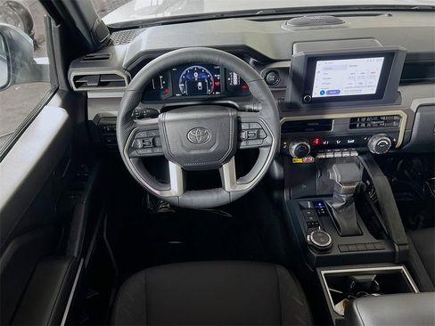 Certified 2025 Toyota Tacoma SR5 image 19