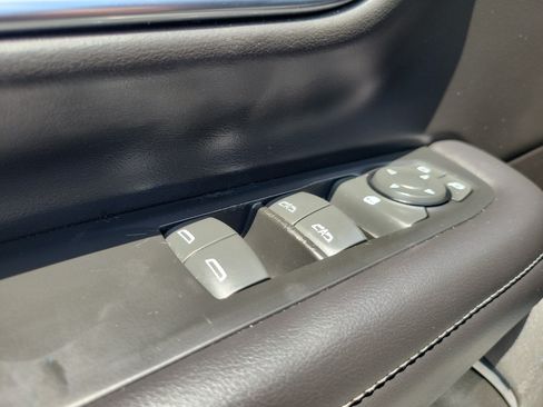 Used 2021 Chevrolet Tahoe LS RWD image 24