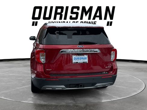 Used 2021 Ford Explorer XLT w/ Equipment Group 202A image 5