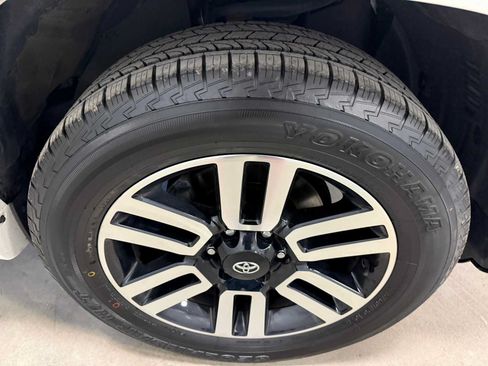 Used 2023 Toyota 4Runner Limited AWD/4WD image 12