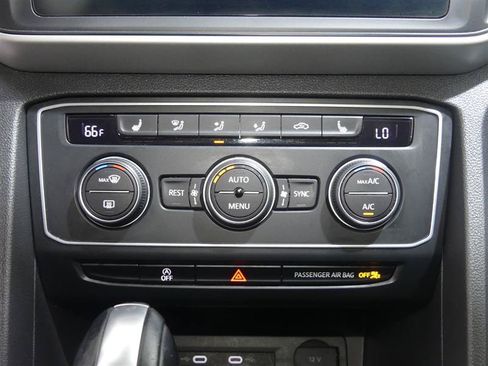 Used 2021 Volkswagen Atlas SE w/ Panoramic Sunroof Package AWD/4WD image 39