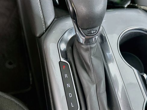 Used 2025 Chevrolet Blazer LT FWD image 25