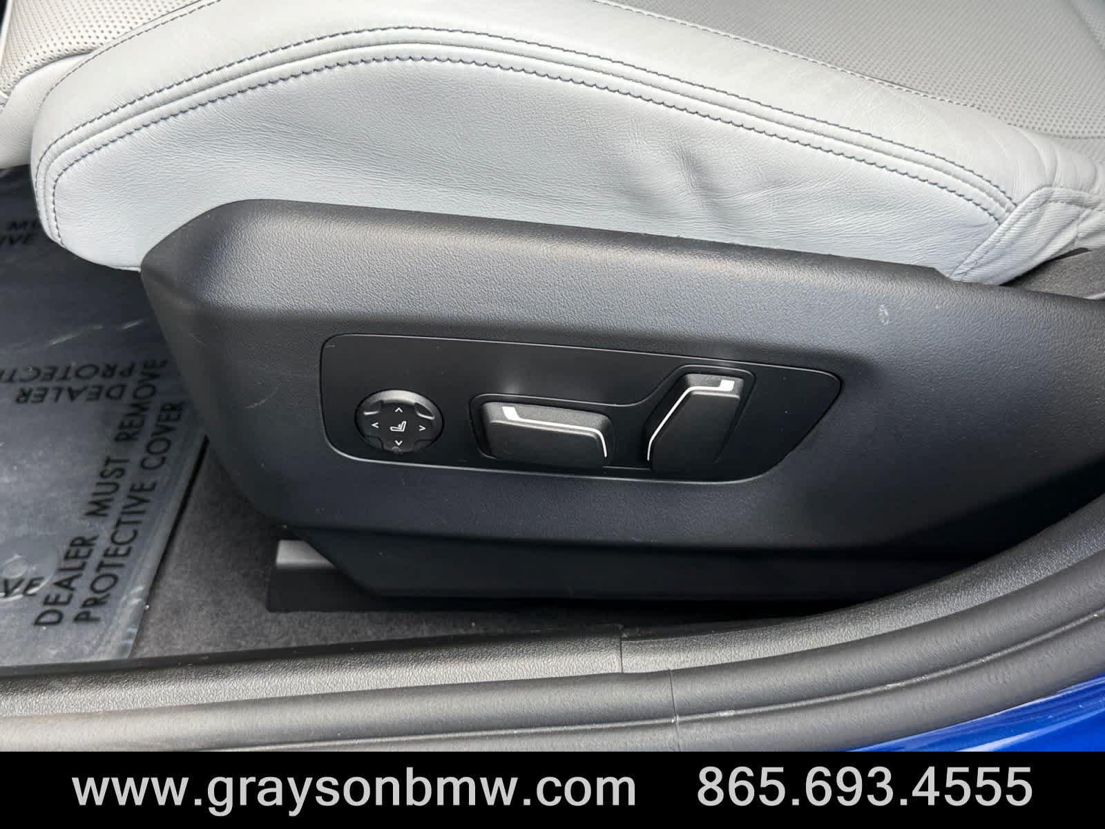 Used 2025 BMW M5 w/ Carbon Package AWD/4WD image 14