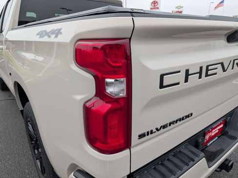 Used 2026 Chevrolet Silverado 1500 RST w/ Dark Appearance Package AWD/4WD image 16