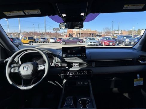 Certified 2025 Honda Pilot Sport image 33