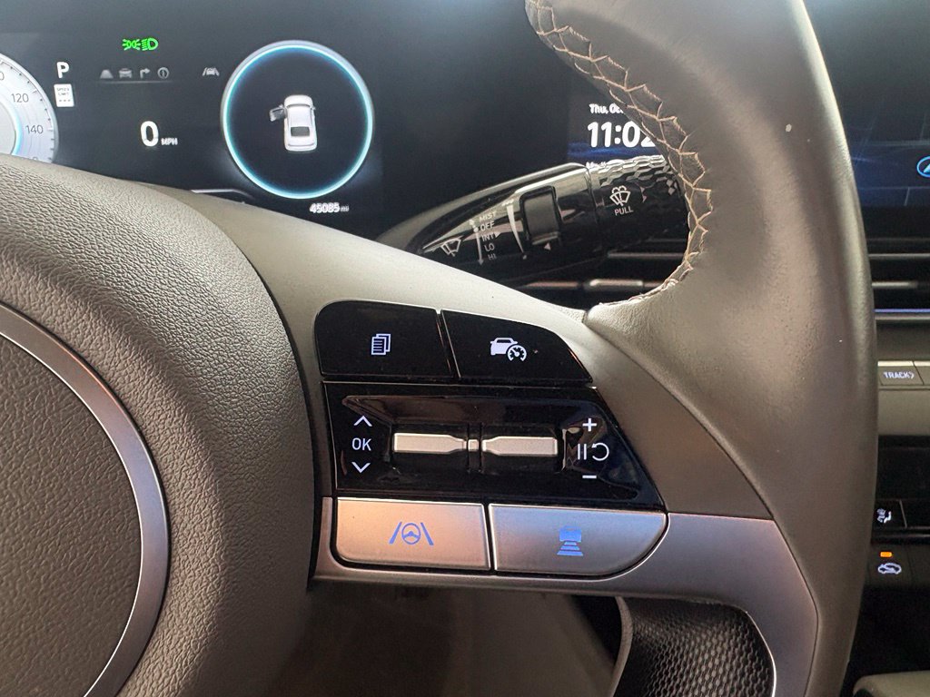 Used 2025 Hyundai Elantra SEL FWD image 5