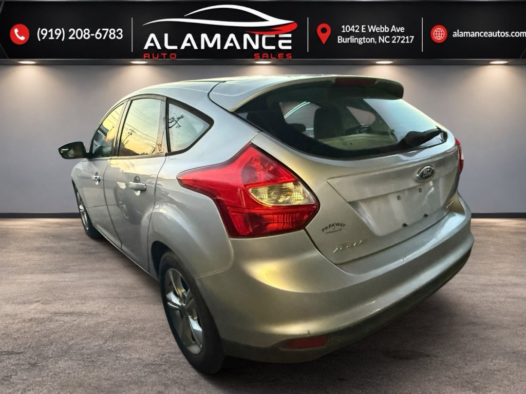 Used 2013 Ford Focus SE FWD image 3