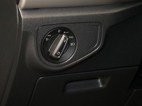 Used 2022 Volkswagen Atlas SEL R-Line image 26