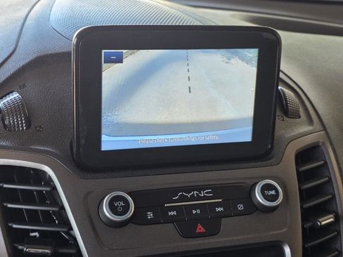 Used 2022 Ford Transit Connect XLT FWD image 16