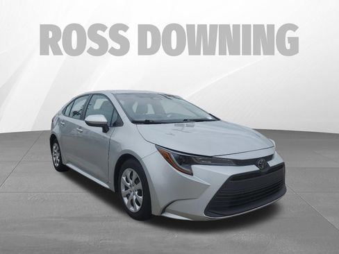 Used 2024 Toyota Corolla LE FWD image 3