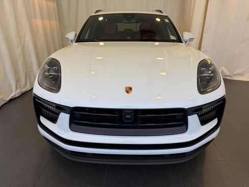 Certified 2024 Porsche Macan S AWD/4WD image 6