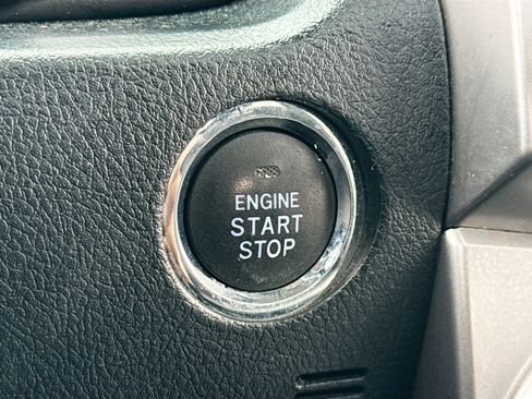 Used 2017 Toyota 4Runner Limited image 8