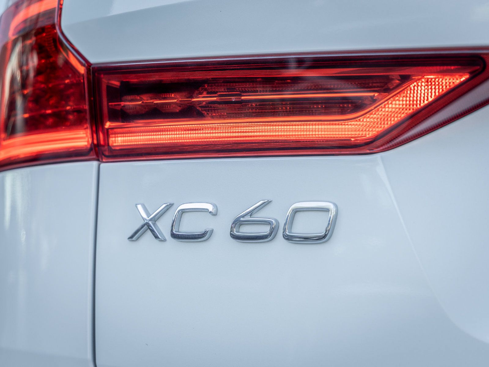 Used 2019 Volvo XC60 T5 Inscription AWD/4WD image 27