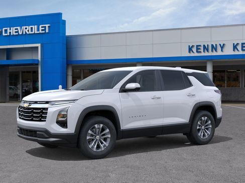 New 2026 Chevrolet Equinox LT w/ Convenience Package II AWD/4WD image 2