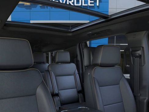 New 2026 Chevrolet Suburban Premier image 24