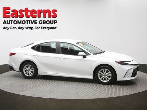 Used 2025 Toyota Camry LE FWD image 47