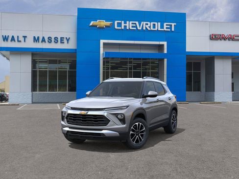 New 2026 Chevrolet TrailBlazer LT w/ Convenience Package FWD image 8