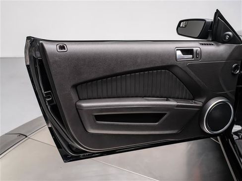 Used 2013 Ford Mustang Shelby GT500 RWD image 26