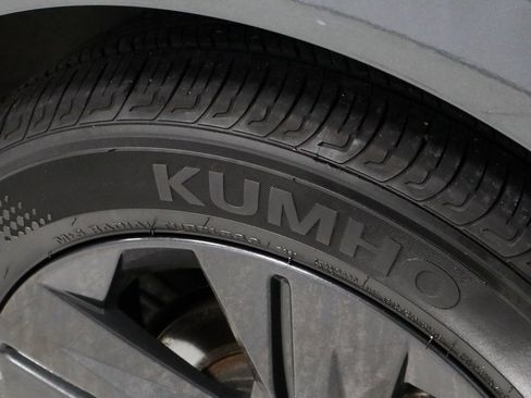 Certified 2023 Hyundai Elantra SEL image 19