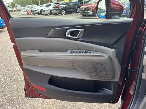 Used 2026 Kia Carnival FWD image 18
