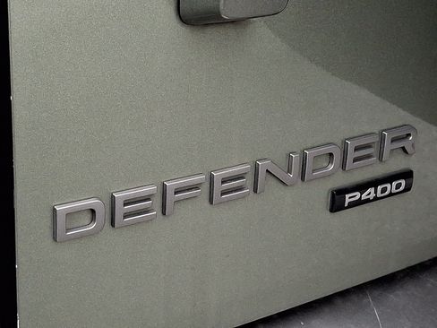 Used 2021 Land Rover Defender 110 X-Dynamic HSE AWD/4WD image 30