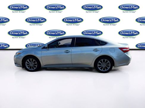 Used 2016 Toyota Avalon XLE Premium FWD image 4