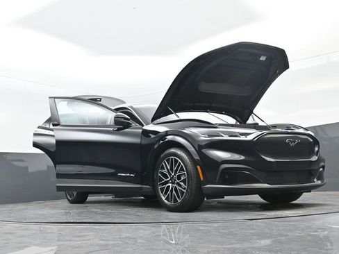 New 2025 Ford Mustang Mach-E Premium AWD/4WD image 33