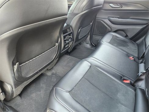 Certified 2025 Jeep Grand Cherokee Altitude image 28