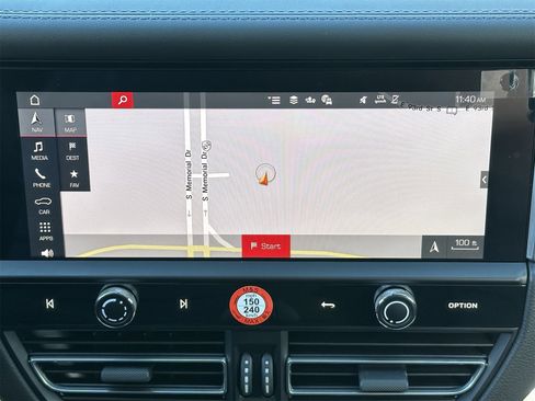 New 2026 Porsche Macan image 22