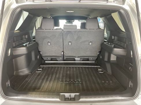 Used 2025 Toyota 4Runner SR5 AWD/4WD image 20