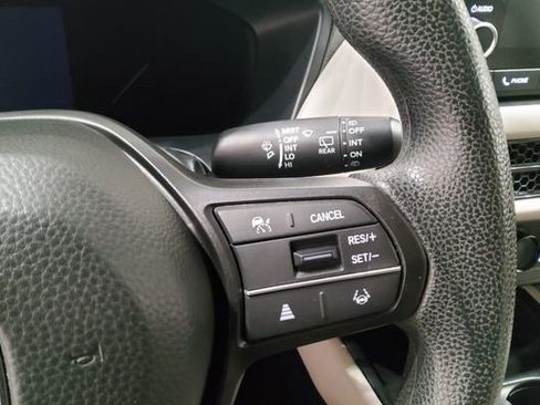 Used 2023 Honda HR-V LX image 27