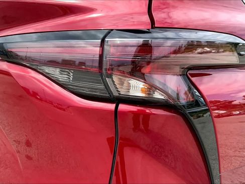 Used 2023 Toyota Sienna XLE FWD image 29