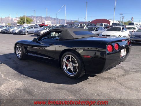 Used 2004 Chevrolet Corvette Convertible w/ Preferred Equipment Group image 6