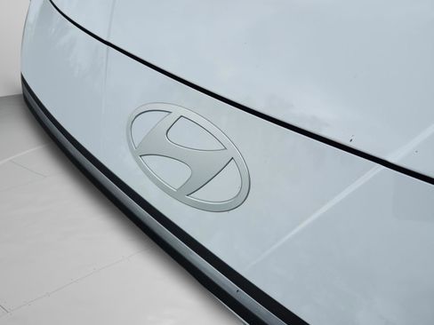 Certified 2025 Hyundai Elantra Sport FWD image 28