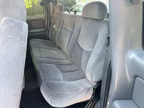 Used 2004 GMC Sierra 1500 SLE w/ Safe And Sound Package AWD/4WD image 18