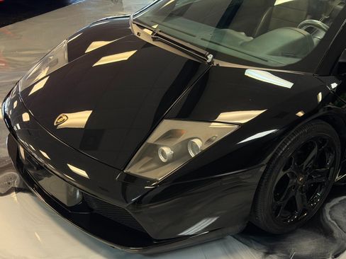 Used 2006 Lamborghini Murcielago Roadster AWD/4WD image 5