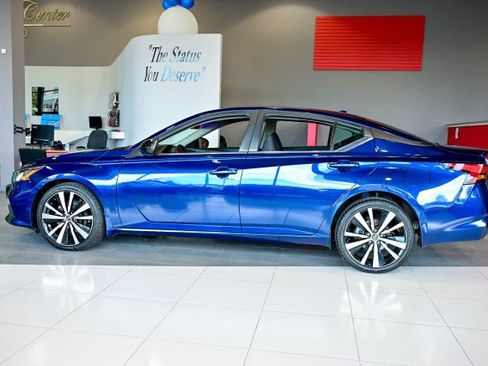 Used 2019 Nissan Altima 2.5 SR AWD/4WD image 8