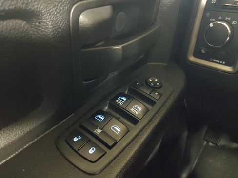 Used 2018 RAM 1500 Tradesman w/ Popular Equipment Group RWD image 27