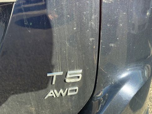 Used 2017 Volvo XC60 T5 Inscription w/ Preferred Option Package image 10